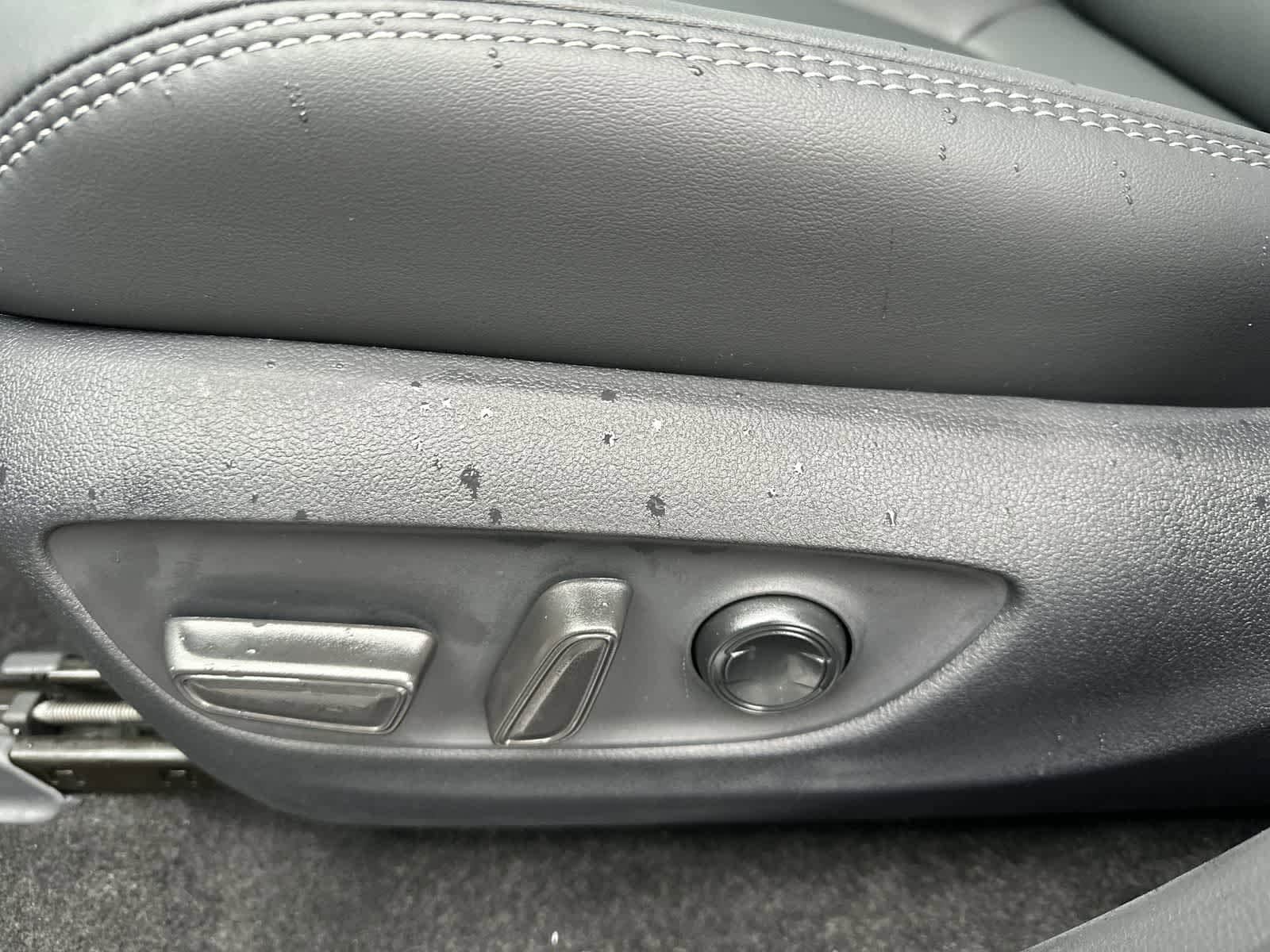 Thumbnail: 2025 Toyota RAV4 - 22