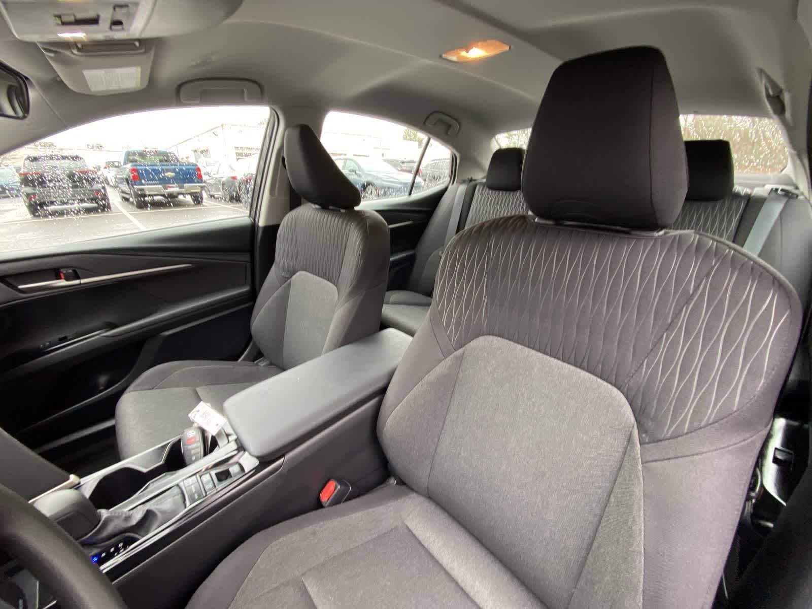 Thumbnail: 2025 Toyota Camry - 25