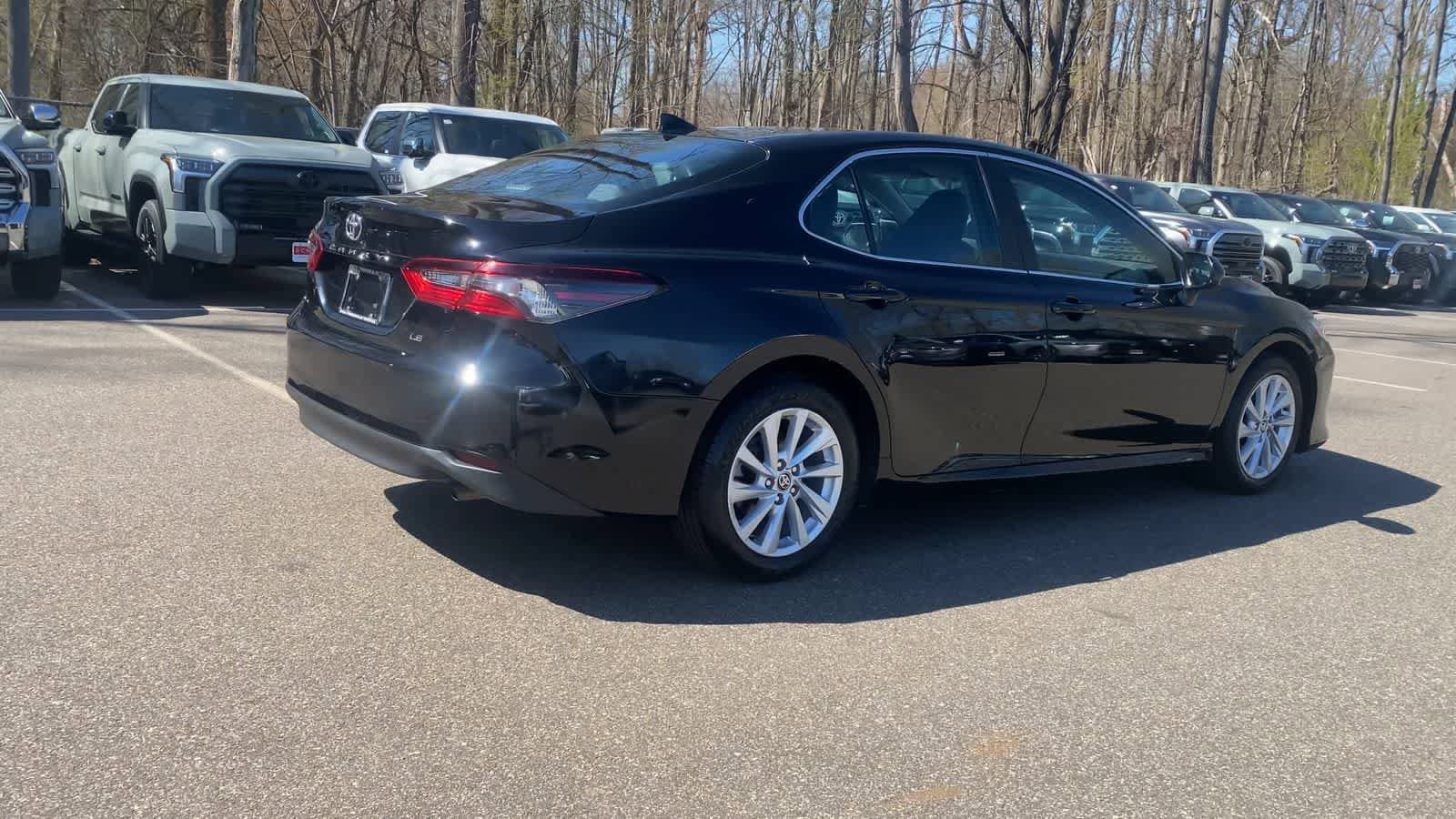 Thumbnail: 2024 Toyota Camry - 12