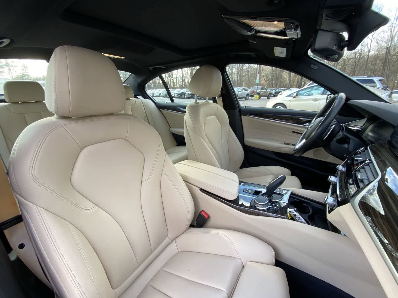 Thumbnail: 2020 BMW 5 Series - 28