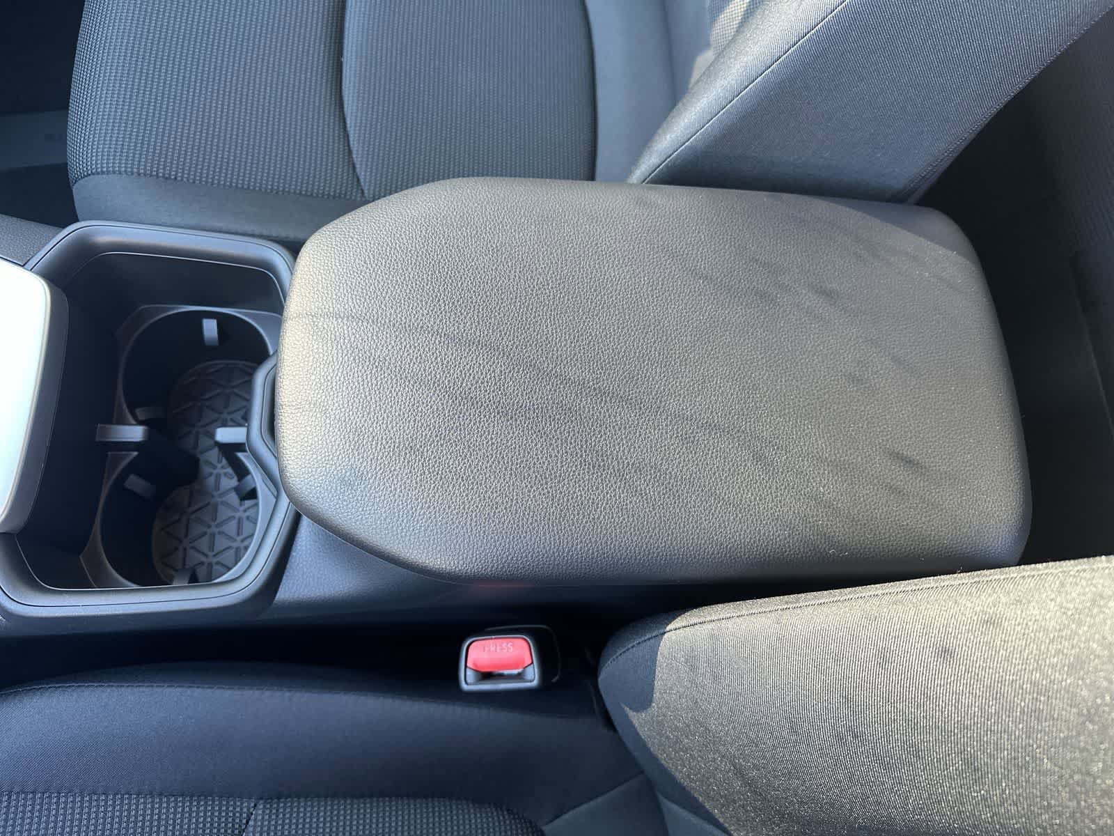 Thumbnail: 2025 Toyota RAV4 - 22