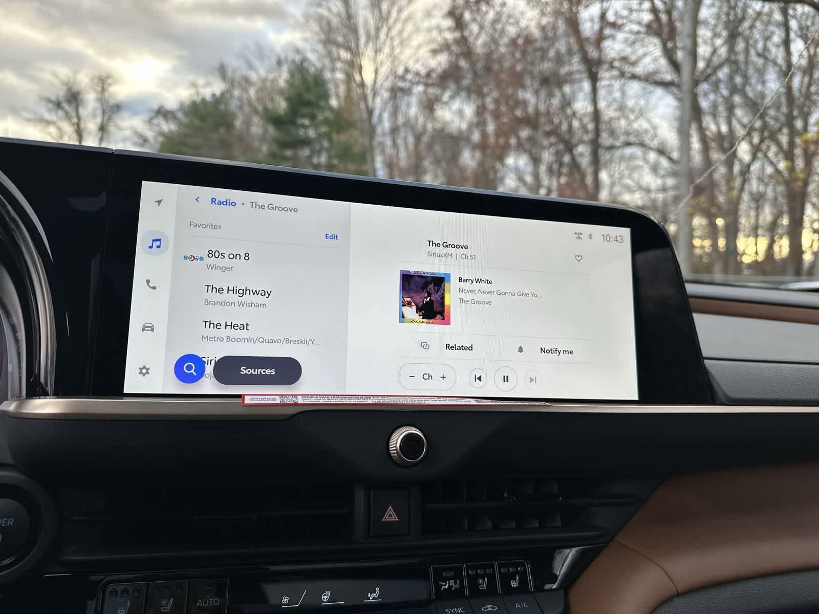 Thumbnail: 2025 Toyota Crown Signia - 21