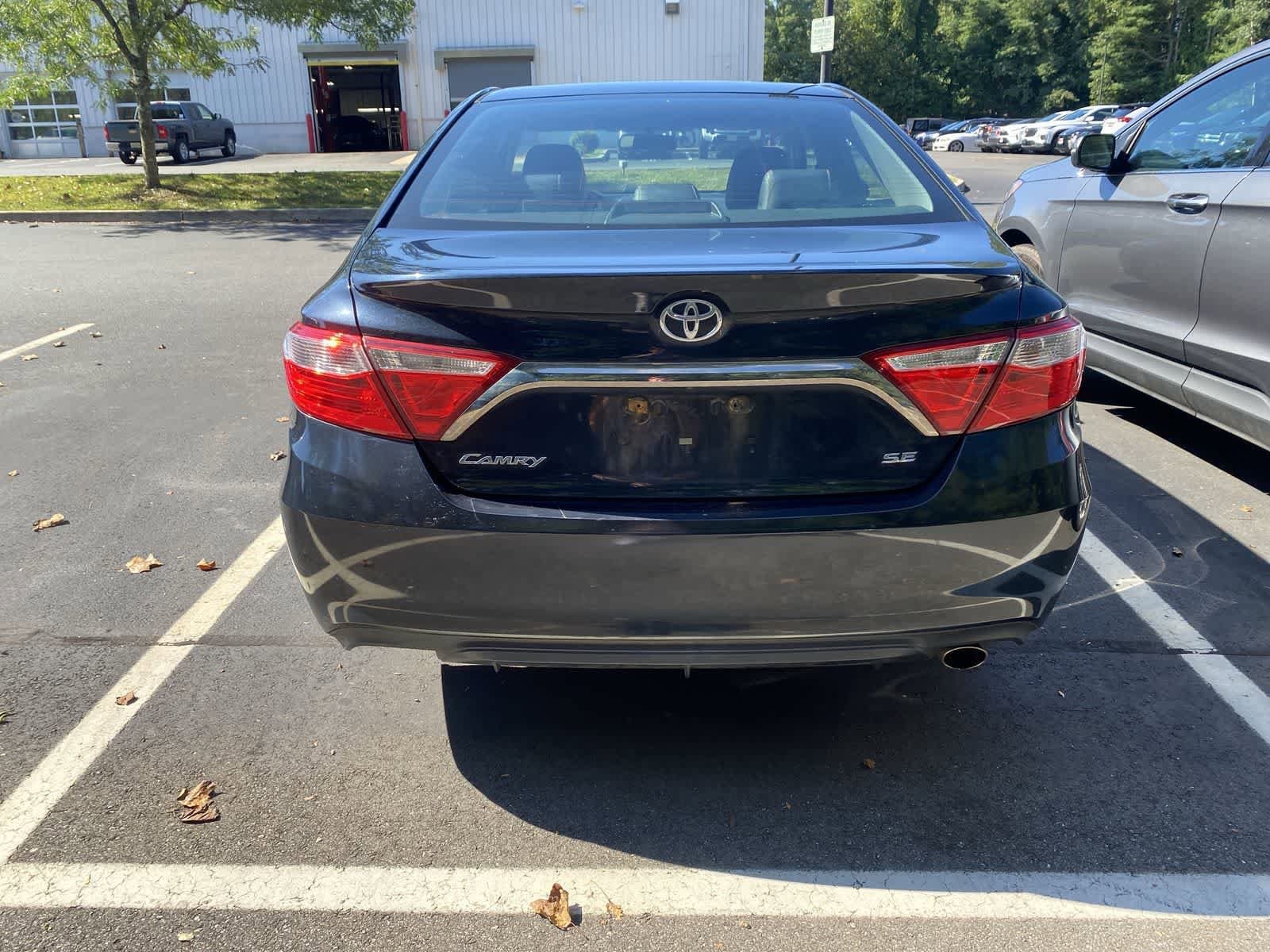 Thumbnail: 2017 Toyota Camry - 7