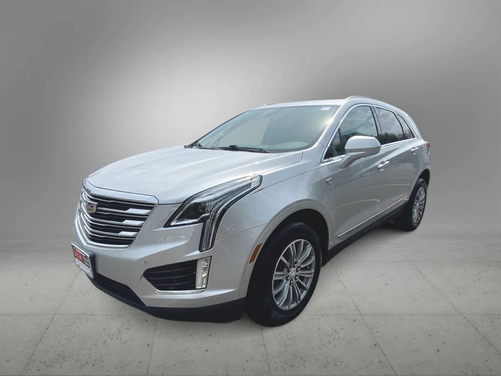 Used 2017 CADILLAC XT5 Luxury Radiant Silver For Sale | Freehold 
