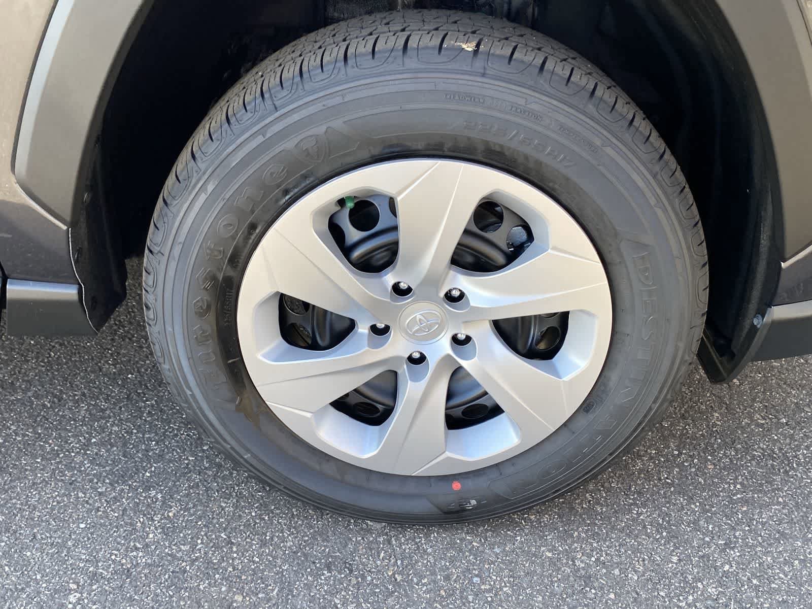 Thumbnail: 2025 Toyota RAV4 - 22