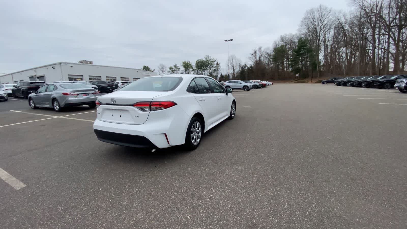 Thumbnail: 2025 Toyota Corolla - 13