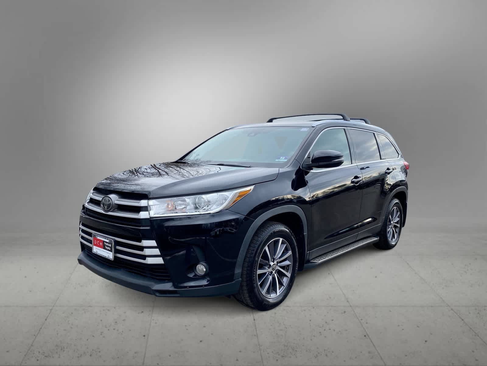 Thumbnail: 2019 Toyota Highlander - 7