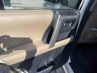 Thumbnail: 2010 Toyota 4Runner - 17