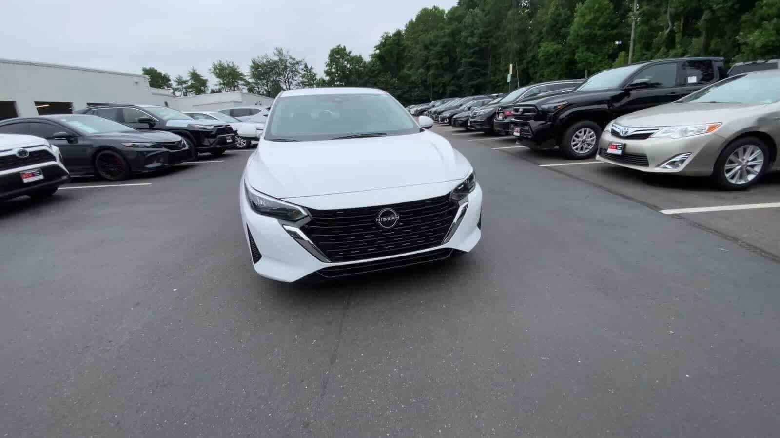 Thumbnail: 2024 Nissan Sentra - 3