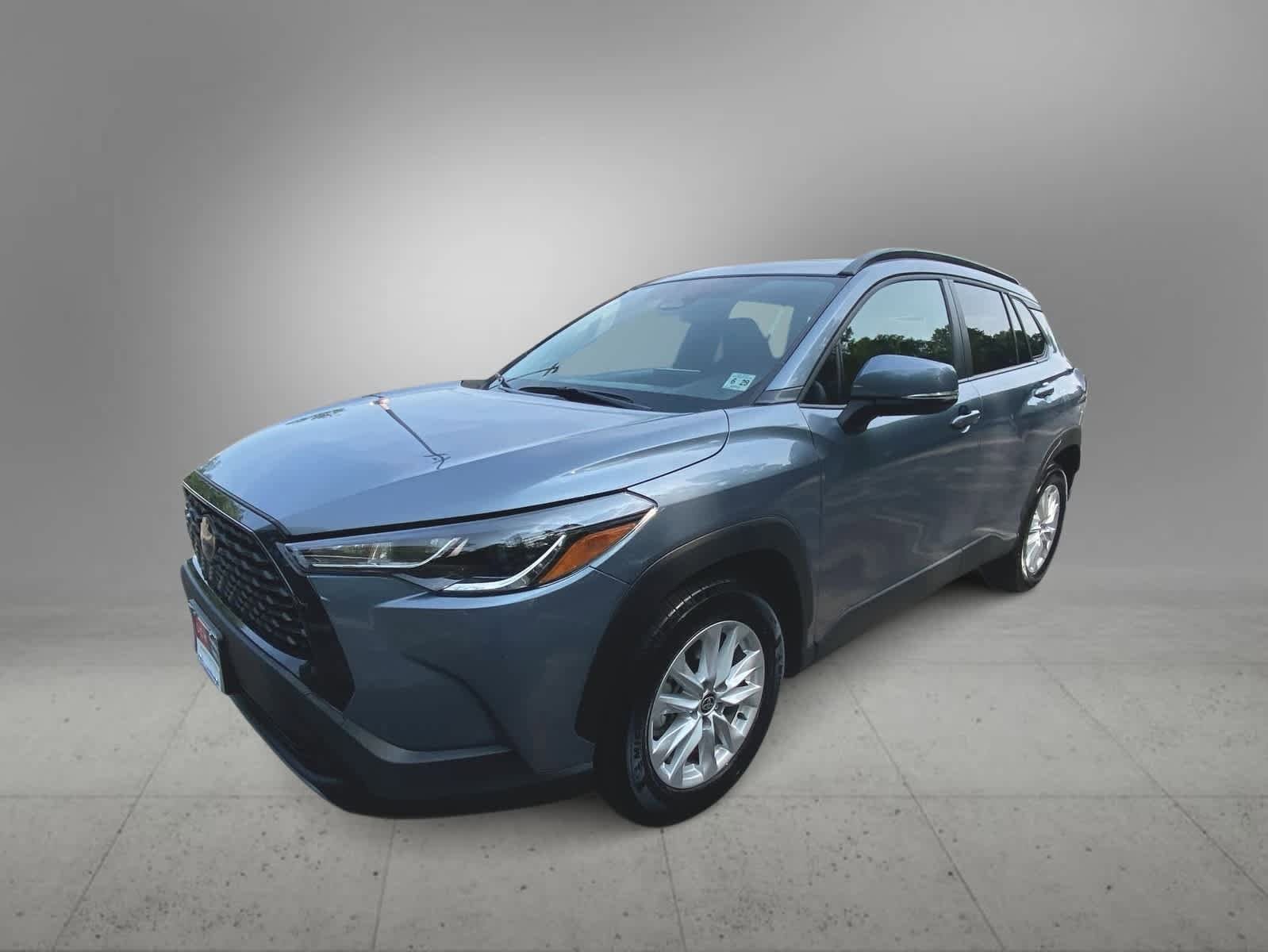 2024 Toyota Corolla Cross LE Hero Image
