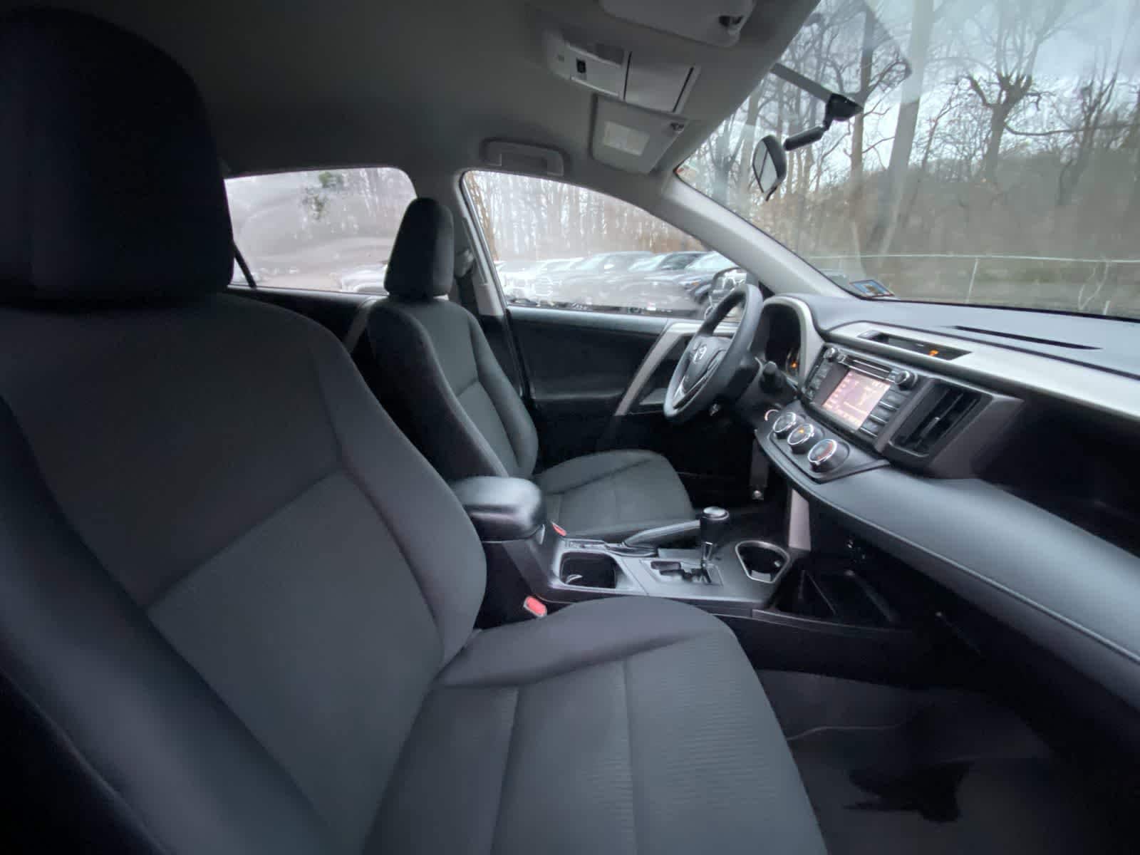 Thumbnail: 2016 Toyota RAV4 - 26