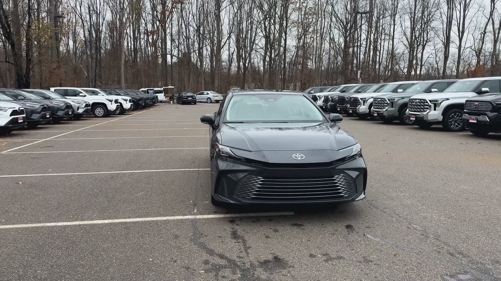 2026 Toyota Camry XLE photo 3