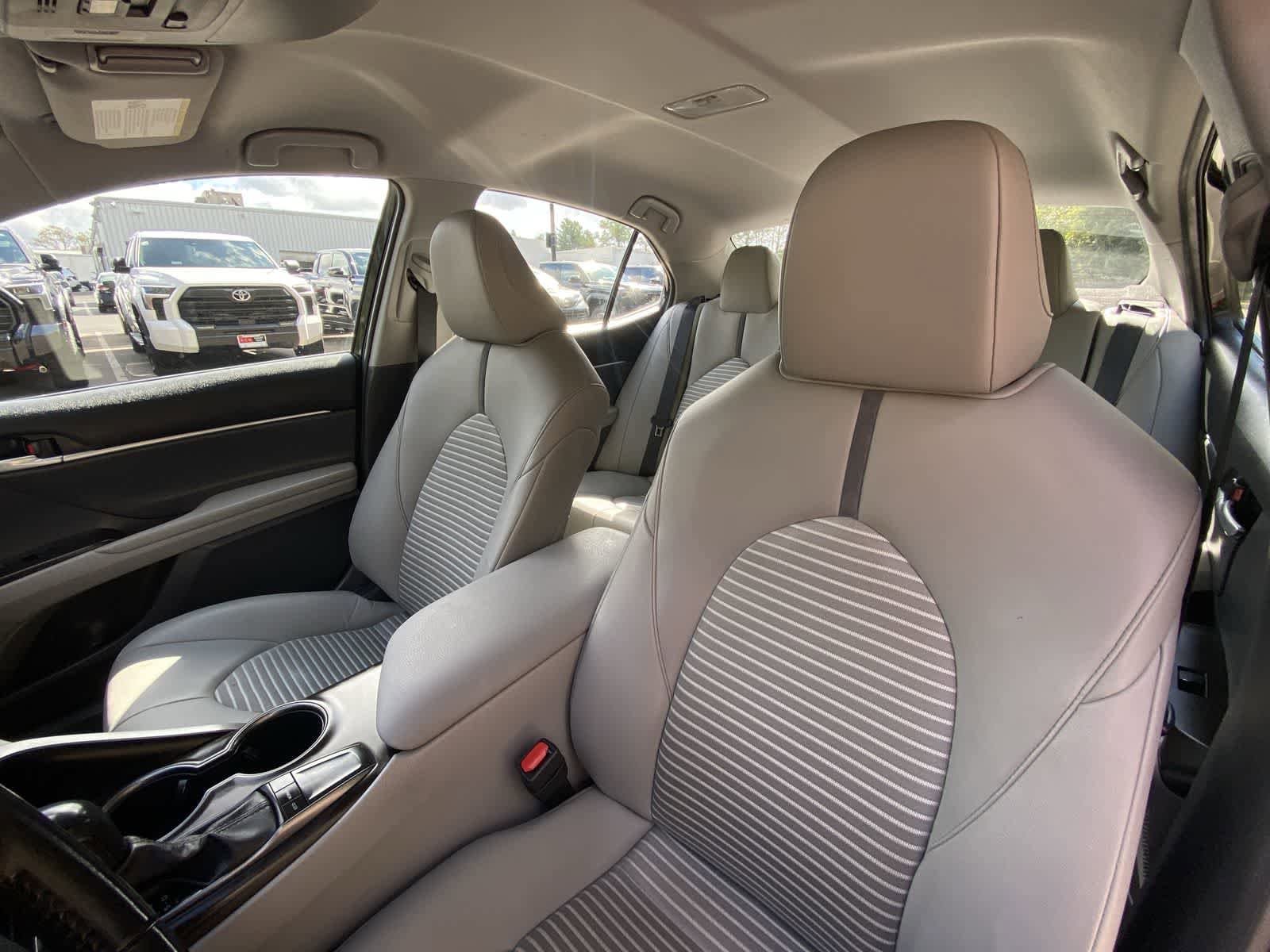 Thumbnail: 2023 Toyota Camry - 17