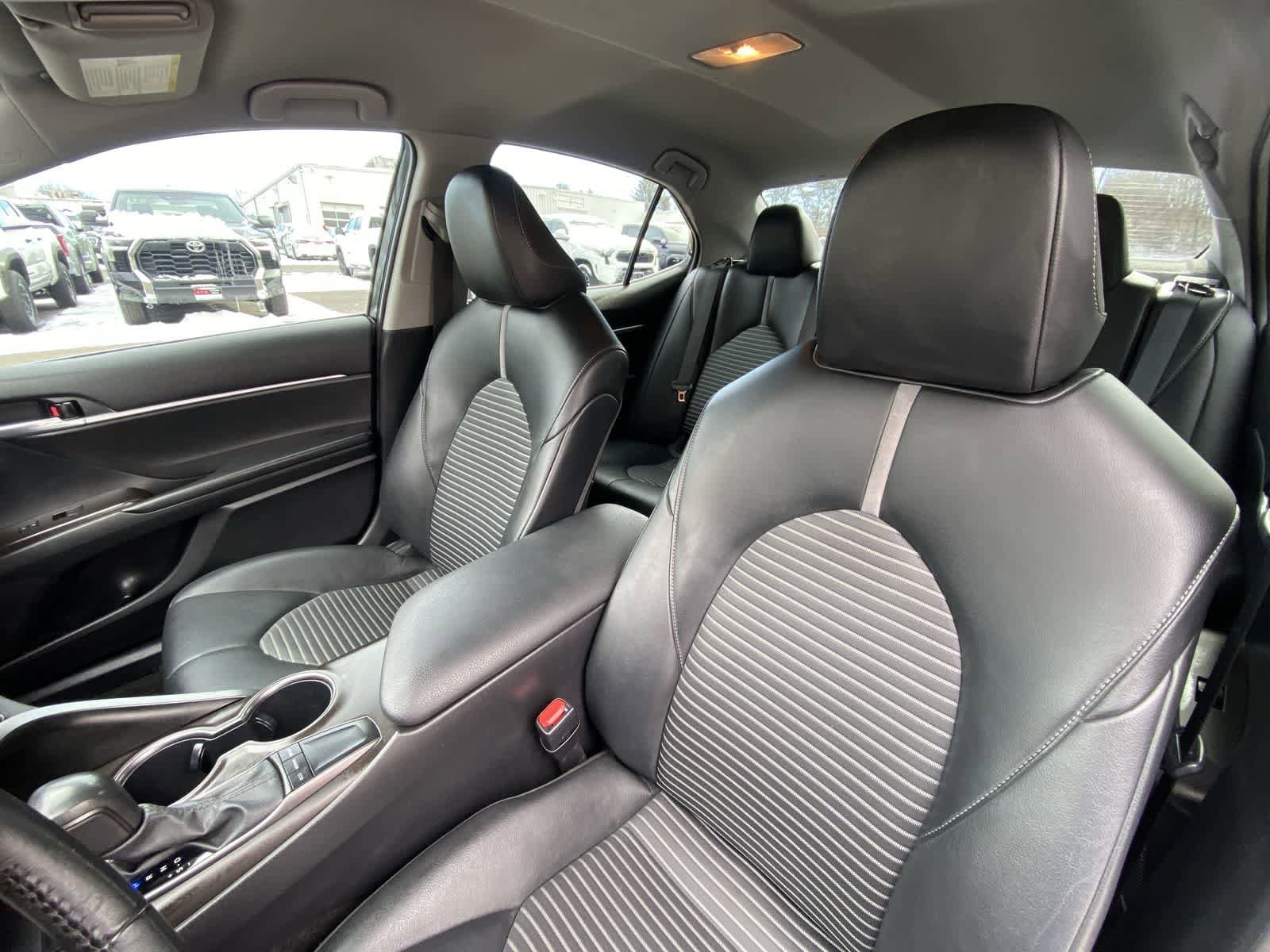 Thumbnail: 2023 Toyota Camry - 22