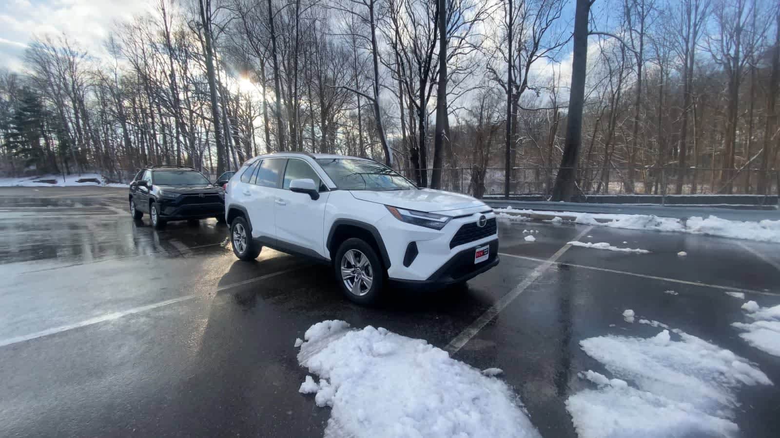 Thumbnail: 2024 Toyota RAV4 - 8