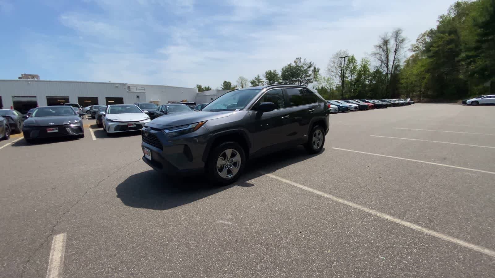 Thumbnail: 2025 Toyota RAV4 - 8