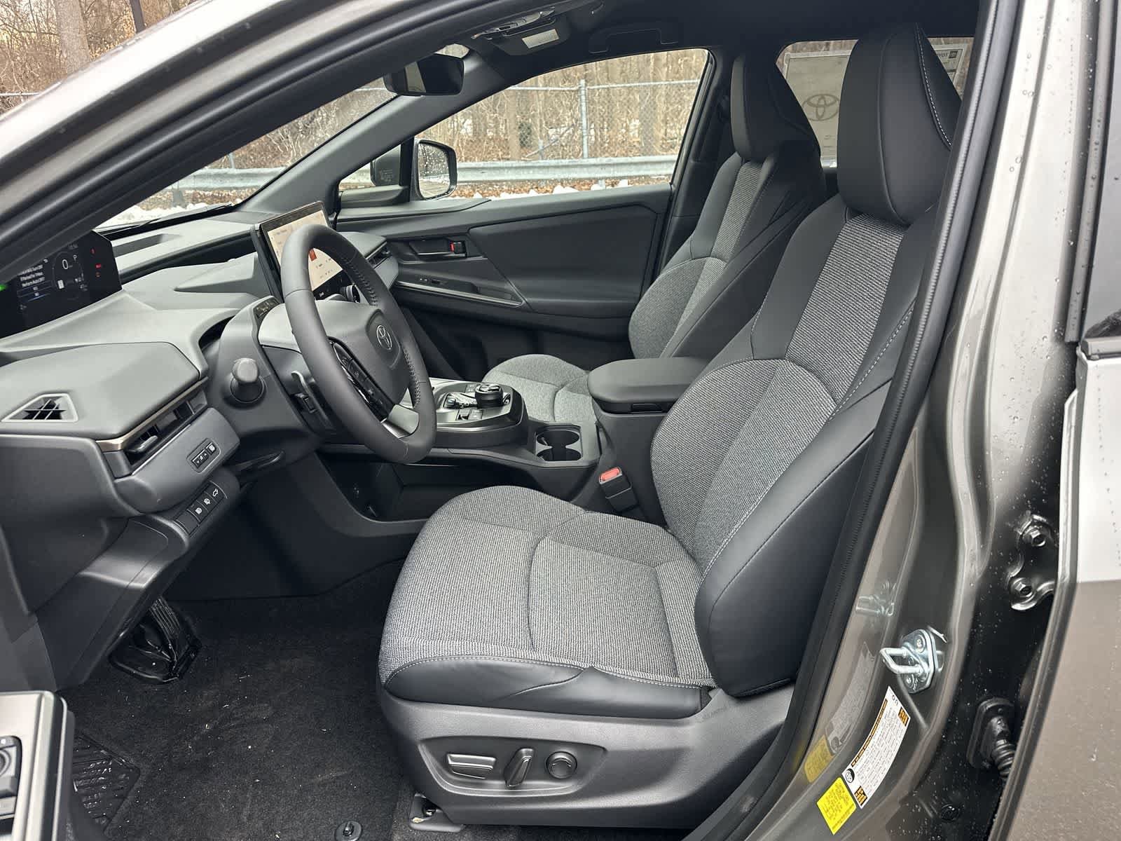 Thumbnail: 2026 Toyota bZ - 31