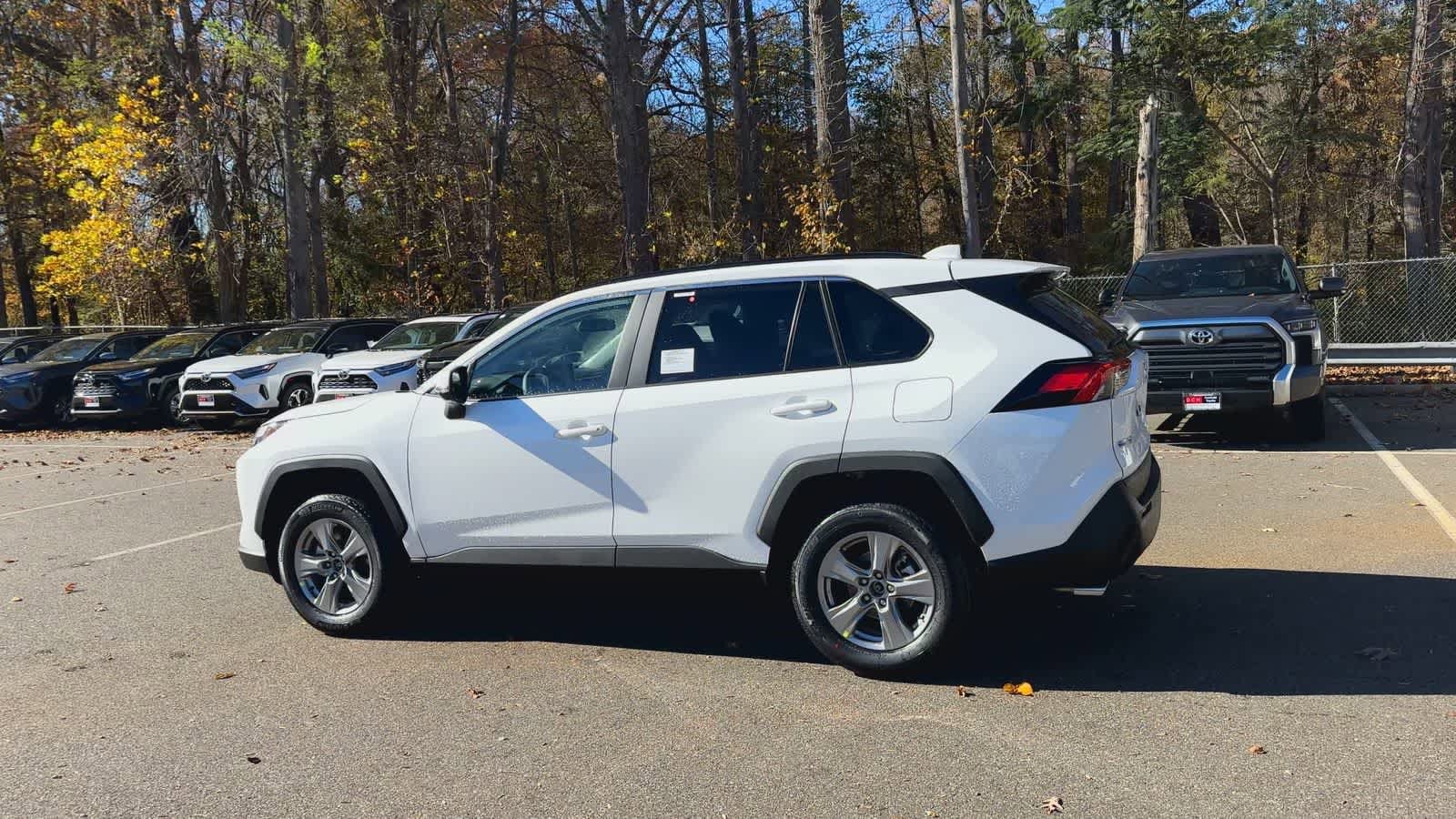 Thumbnail: 2025 Toyota RAV4 - 6