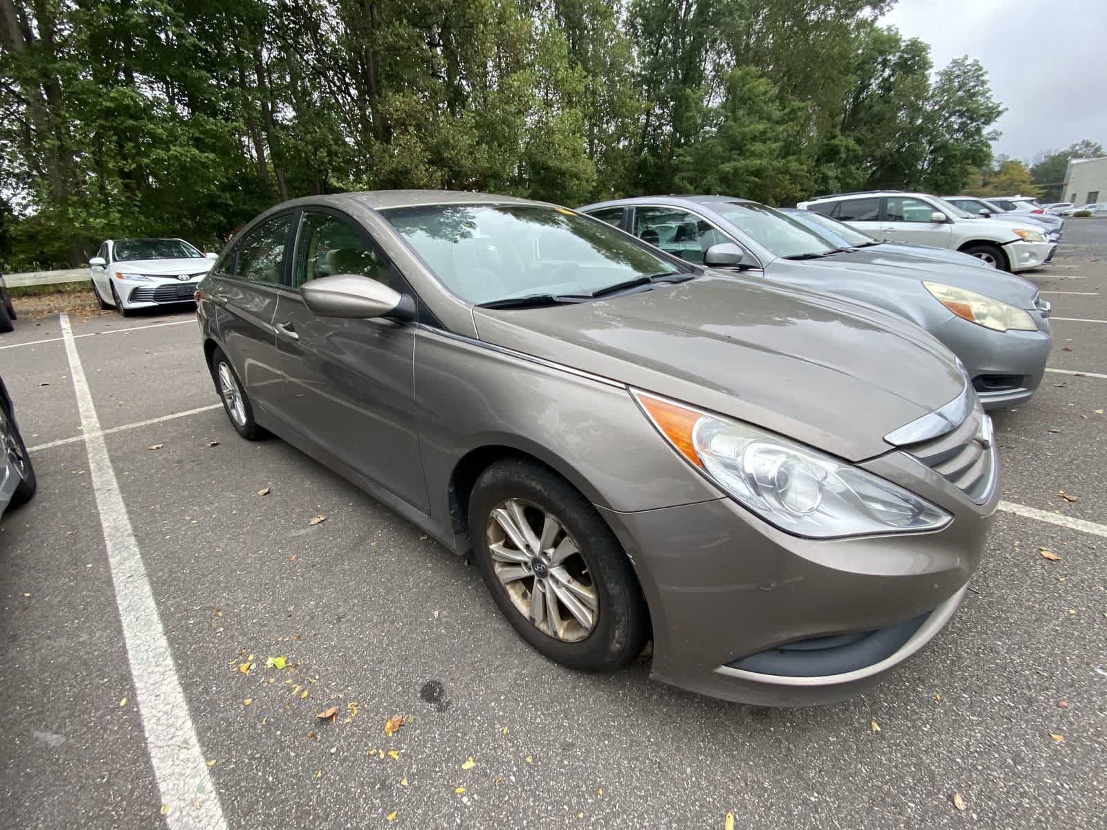 Thumbnail: 2014 Hyundai Sonata - 3