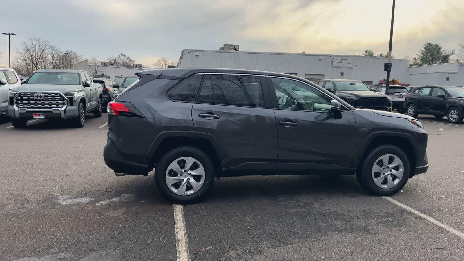 Thumbnail: 2025 Toyota RAV4 - 9