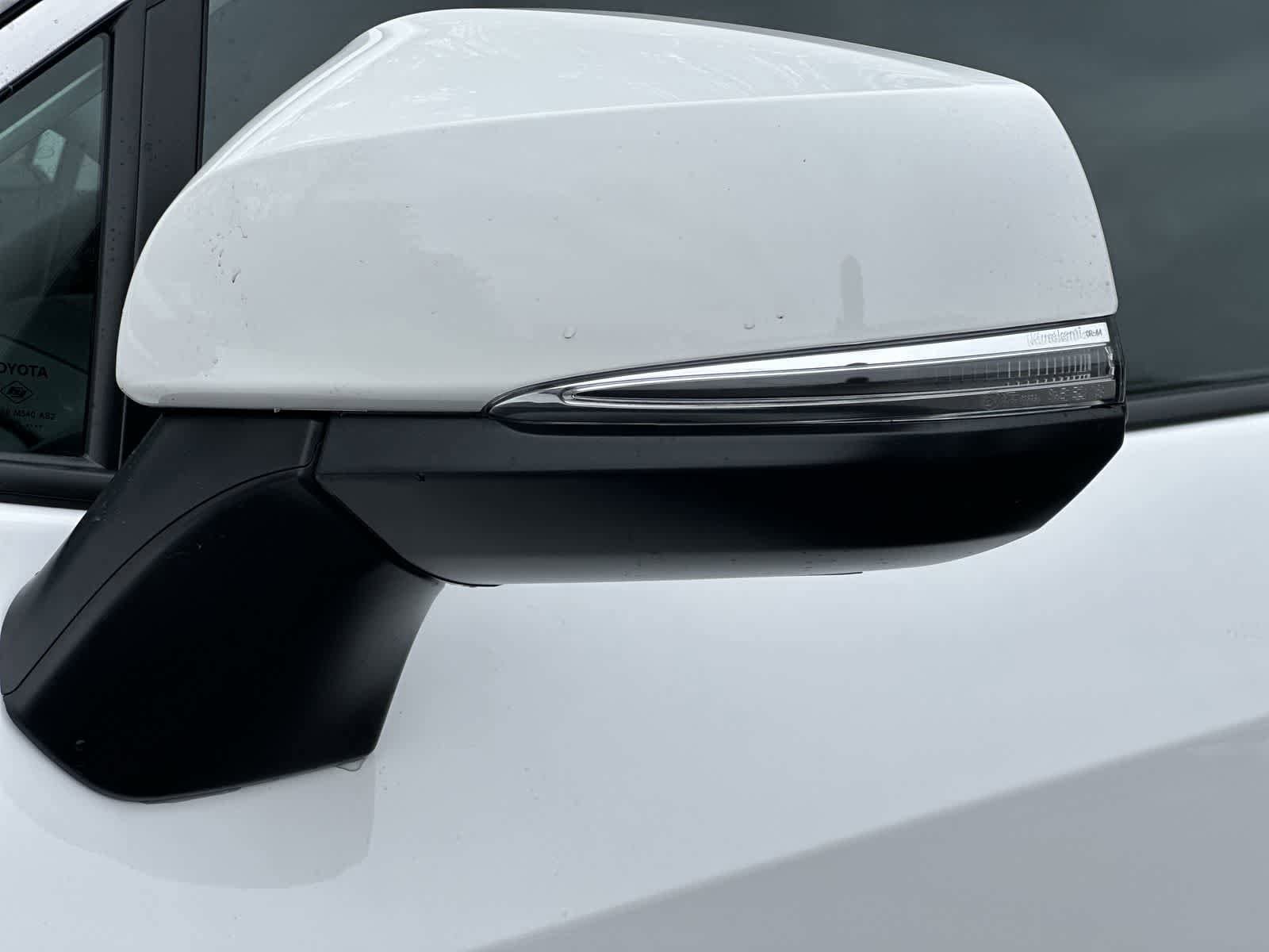 Thumbnail: 2025 Toyota RAV4 - 11