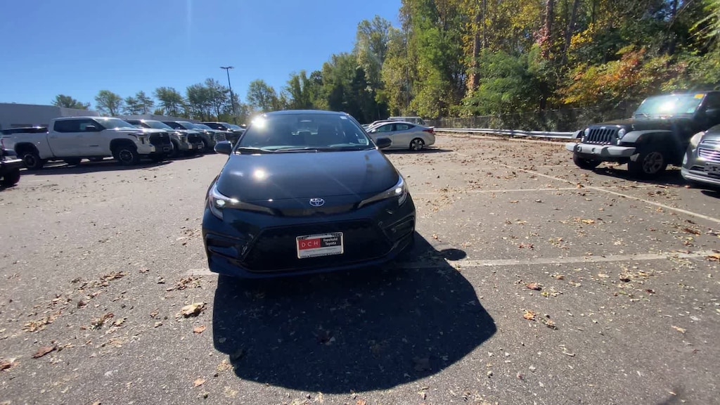 Certified 2025 Toyota Corolla SE Sedan