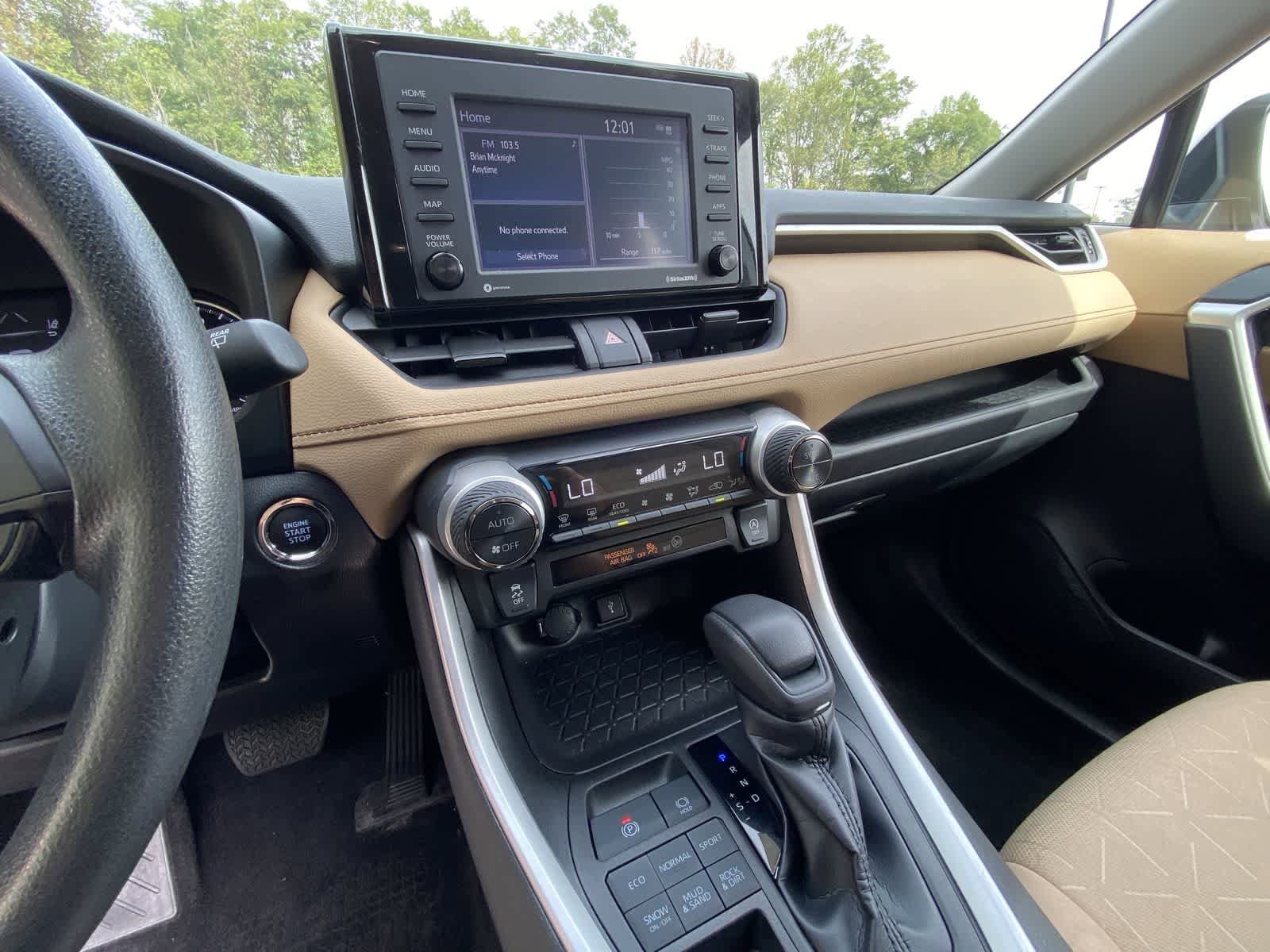 Thumbnail: 2022 Toyota RAV4 - 19