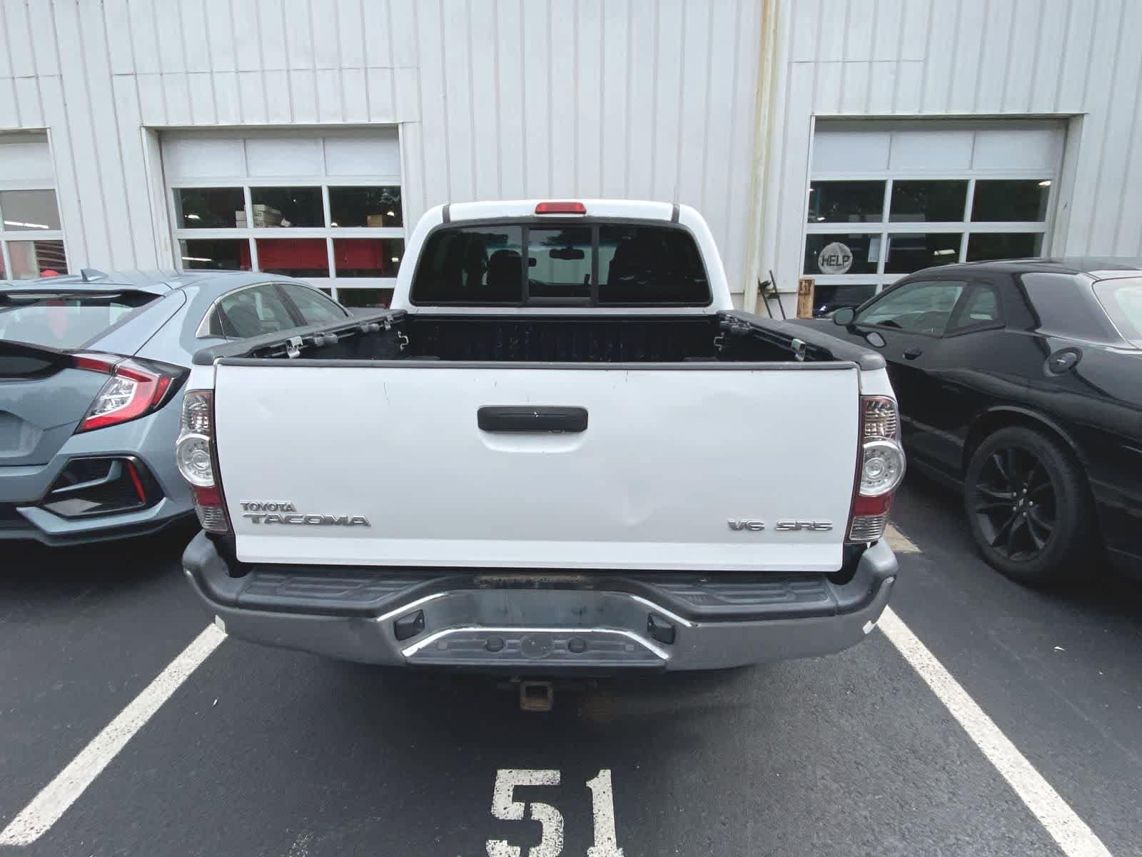 Thumbnail: 2013 Toyota Tacoma - 9