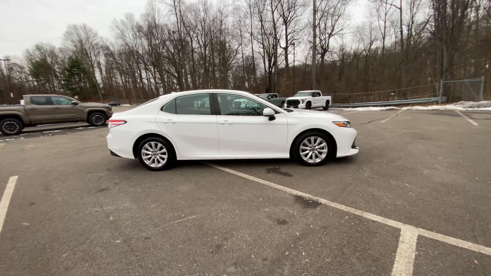 Thumbnail: 2020 Toyota Camry - 14