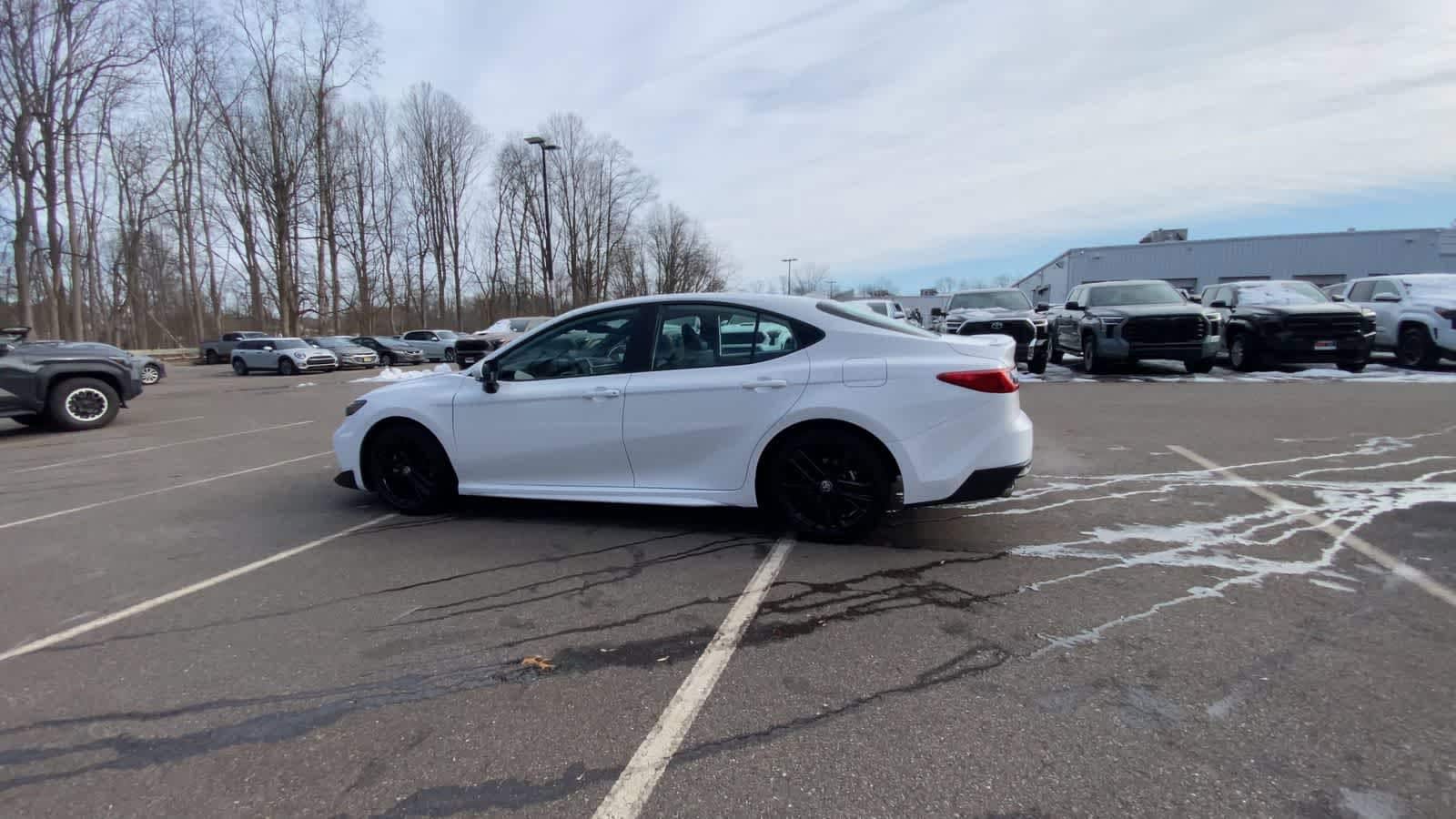 Thumbnail: 2025 Toyota Camry - 11