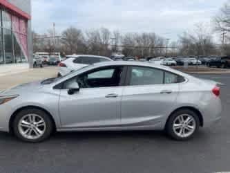 Thumbnail: 2016 Chevrolet Cruze - 8