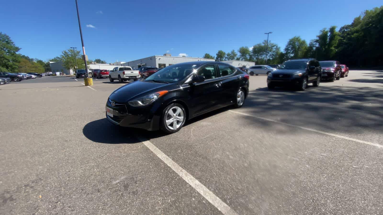Thumbnail: 2013 Hyundai Elantra - 4