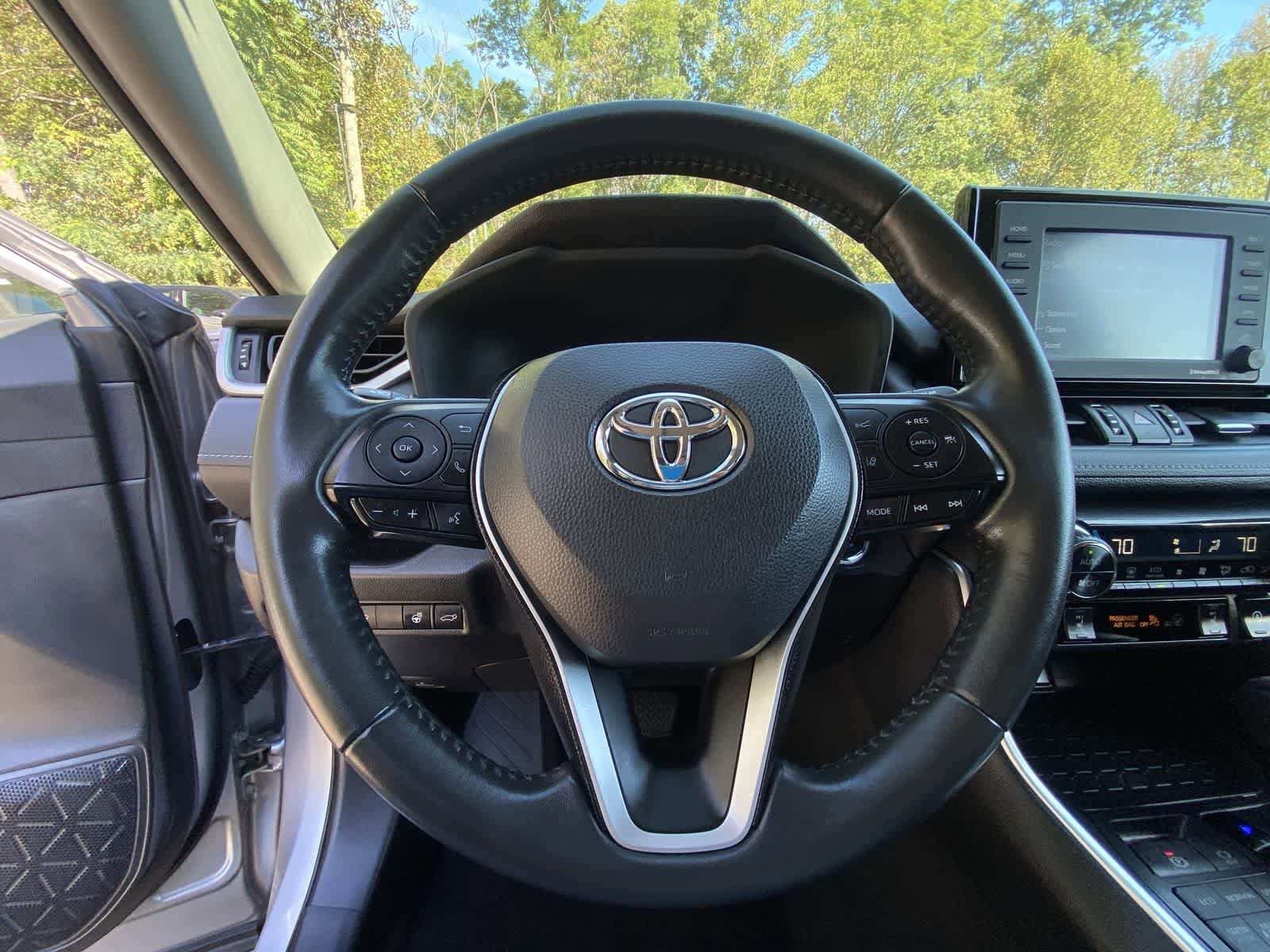 Thumbnail: 2021 Toyota RAV4 - 26