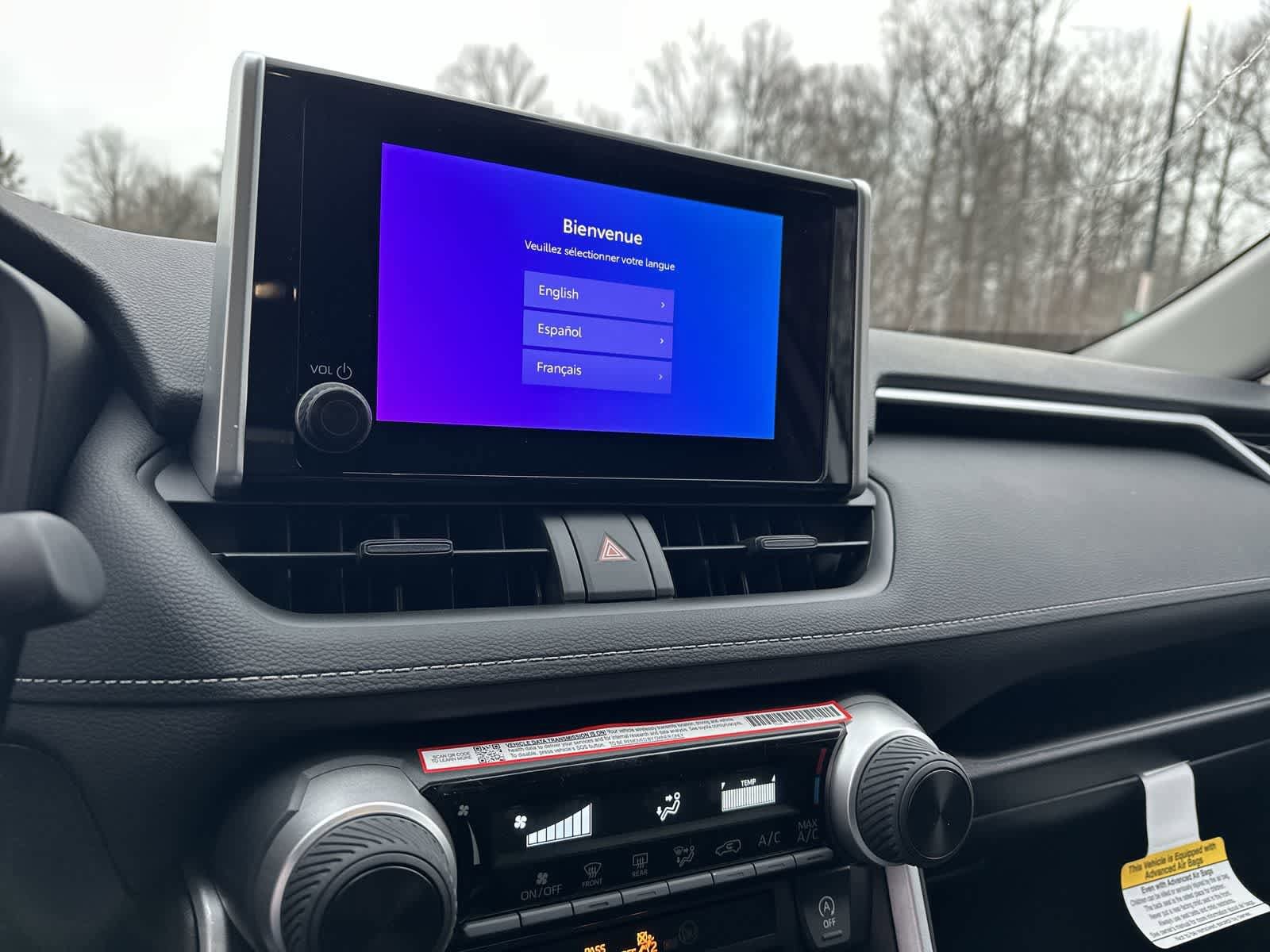 Thumbnail: 2025 Toyota RAV4 - 22