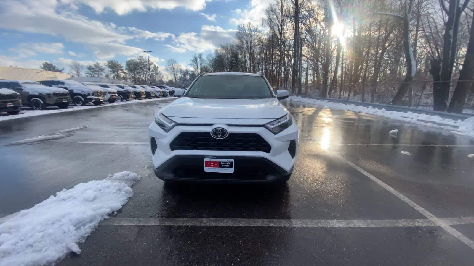 Thumbnail: 2024 Toyota RAV4 - 9