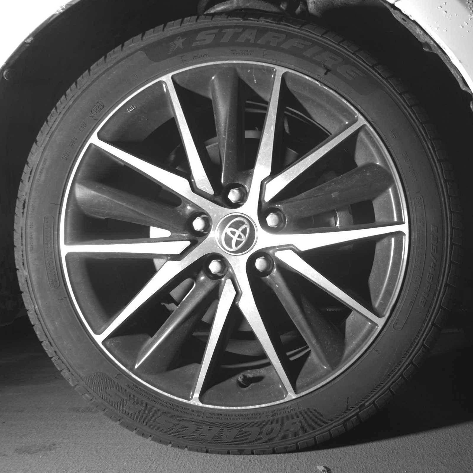 Thumbnail: 2023 Toyota Camry - 6