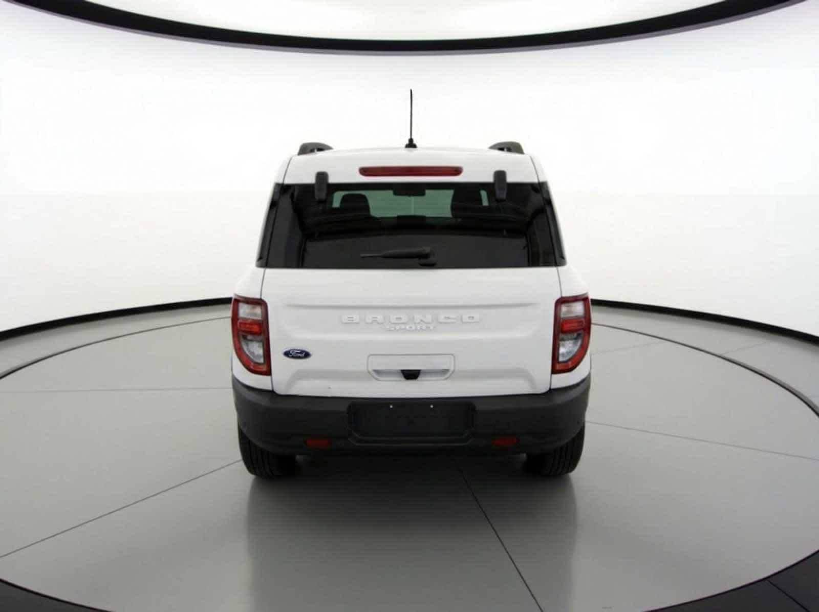 Thumbnail: 2022 Ford Bronco Sport - 5