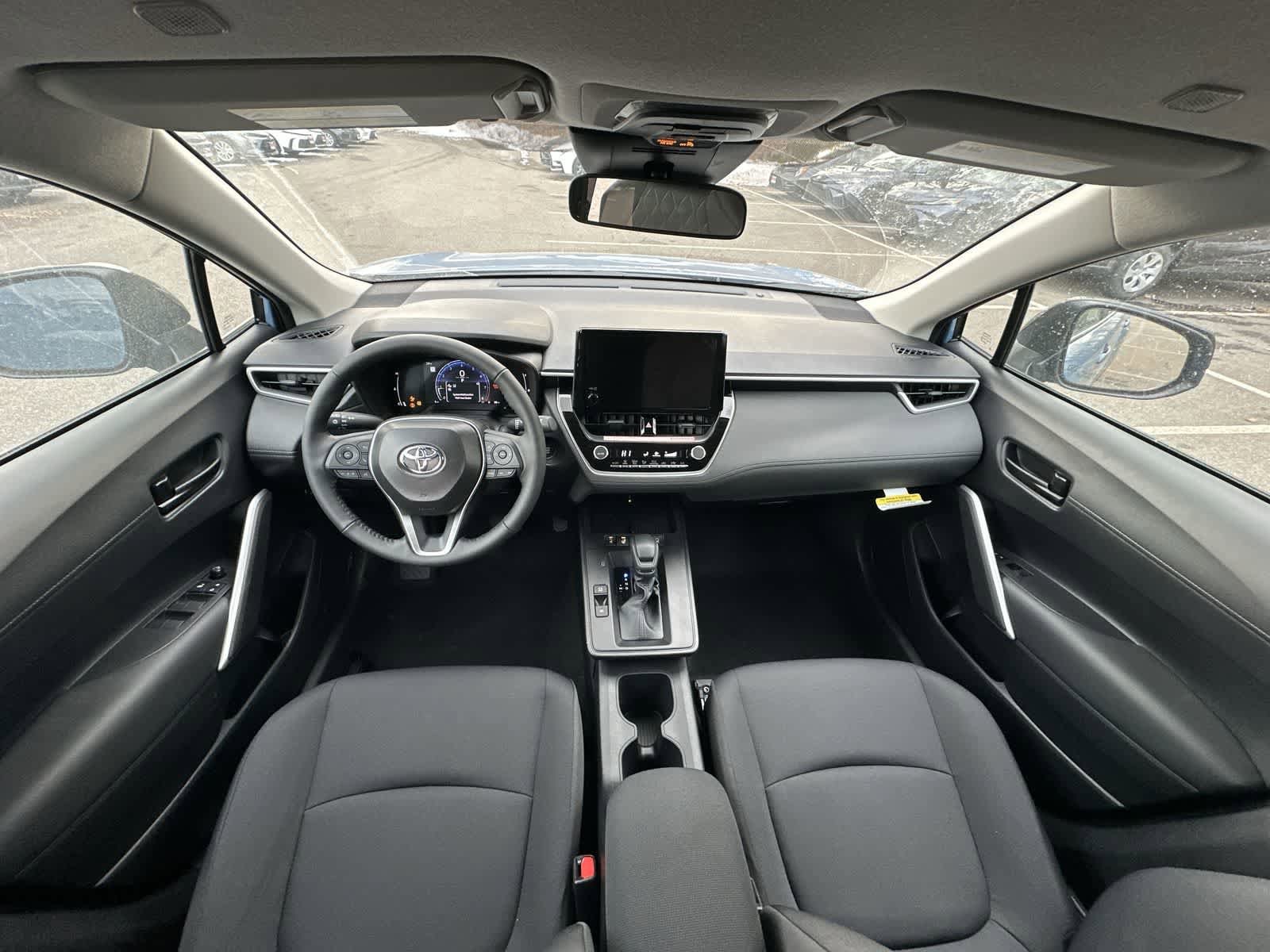 Thumbnail: 2026 Toyota Corolla Cross - 33