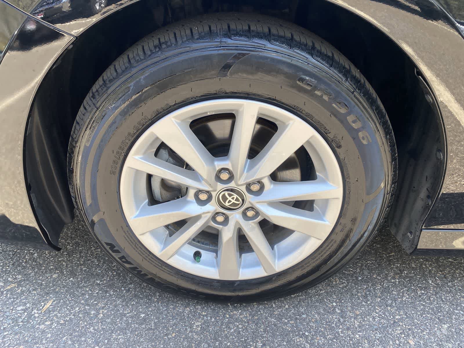 Thumbnail: 2025 Toyota Camry - 15