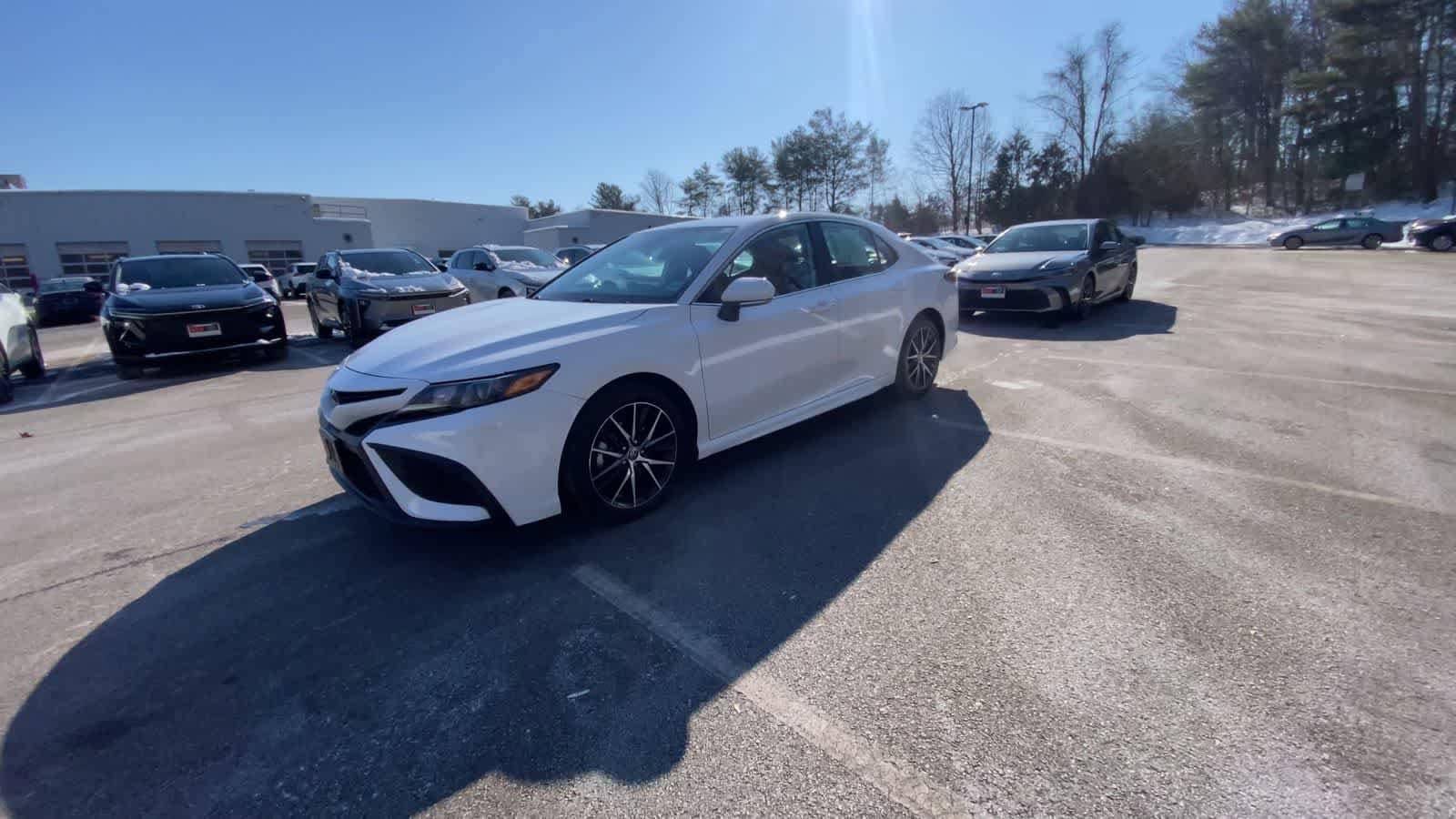 Thumbnail: 2023 Toyota Camry - 4