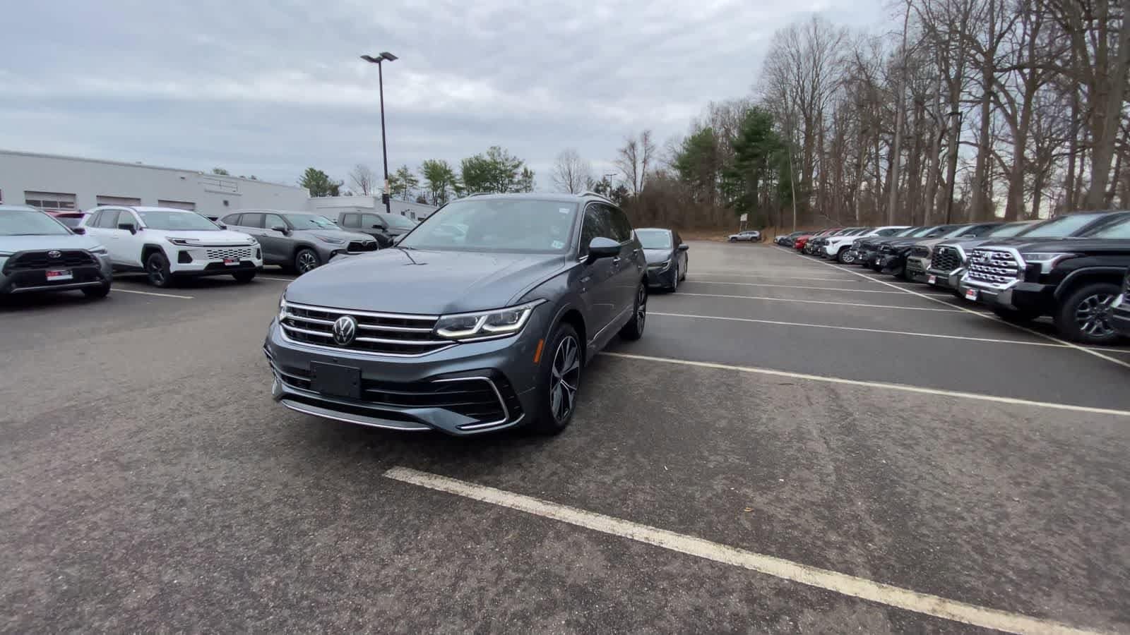 Thumbnail: 2024 Volkswagen Tiguan - 5