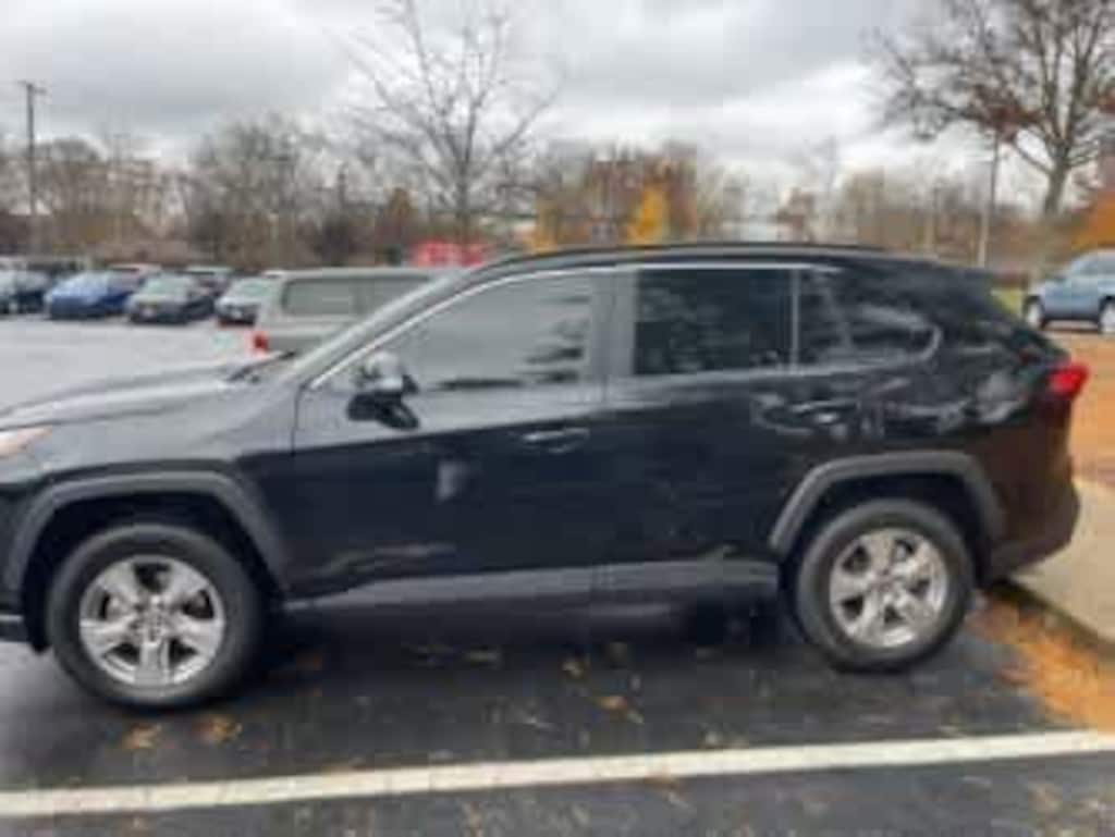 Used 2025 Toyota RAV4 XLE SUV