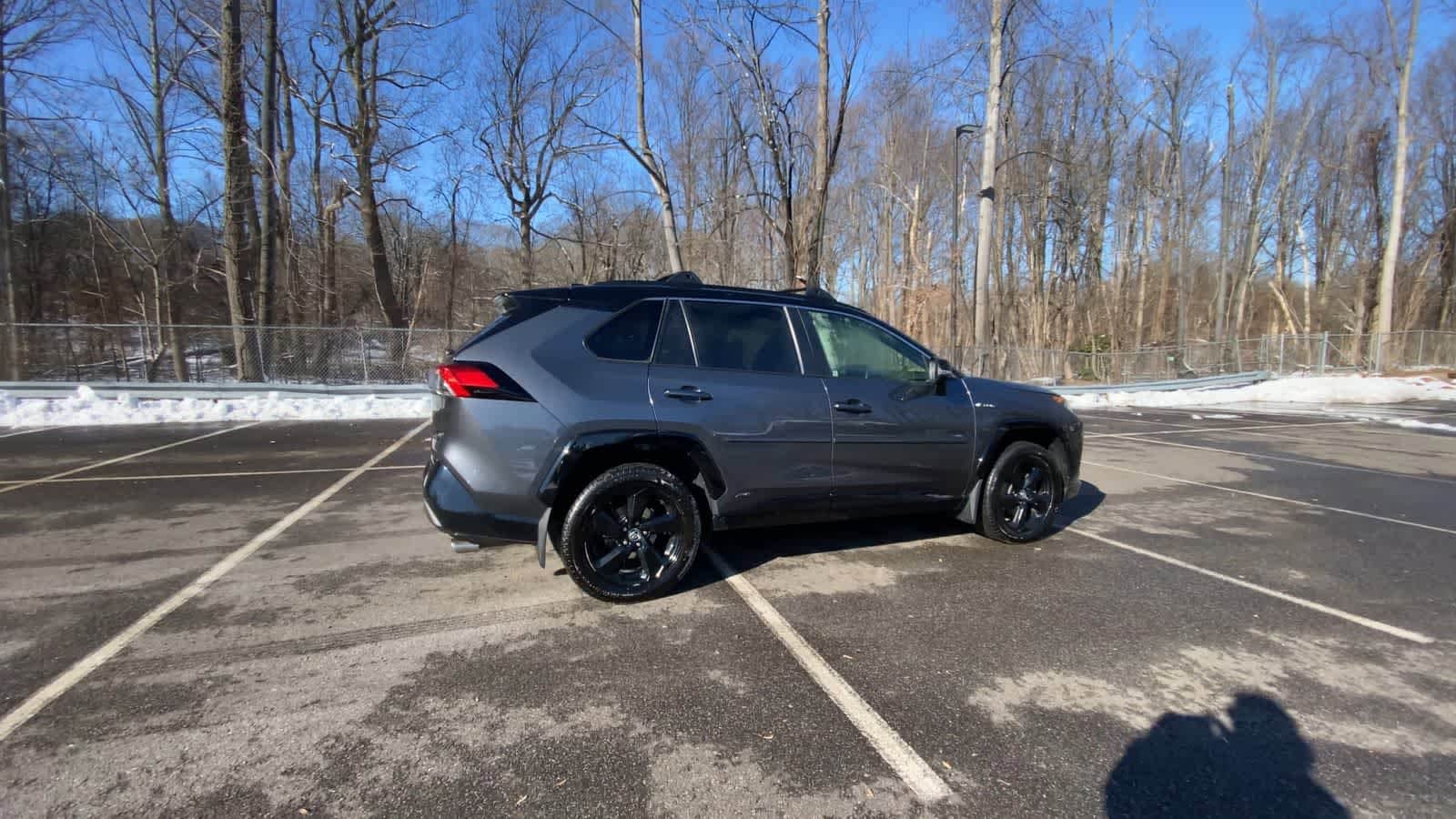 Thumbnail: 2019 Toyota RAV4 - 8