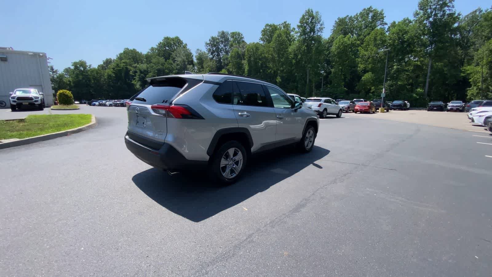 Thumbnail: 2024 Toyota RAV4 - 8
