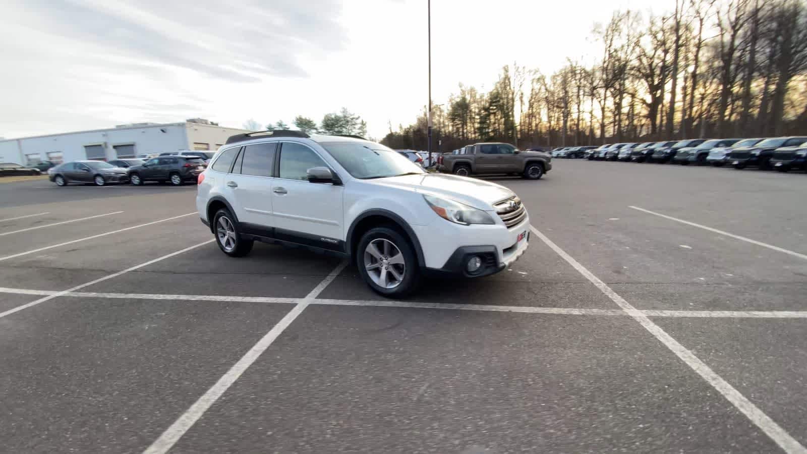 Thumbnail: 2014 Subaru Outback - 3