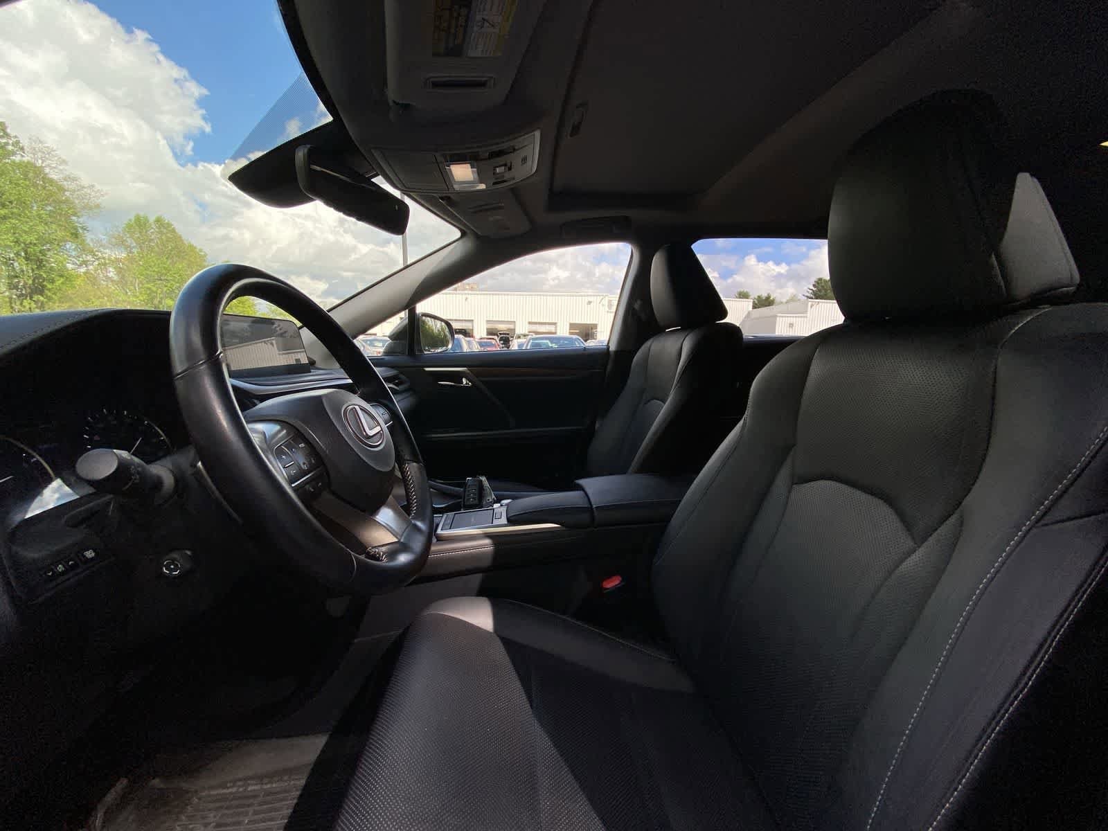 Thumbnail: 2021 Lexus RX - 17