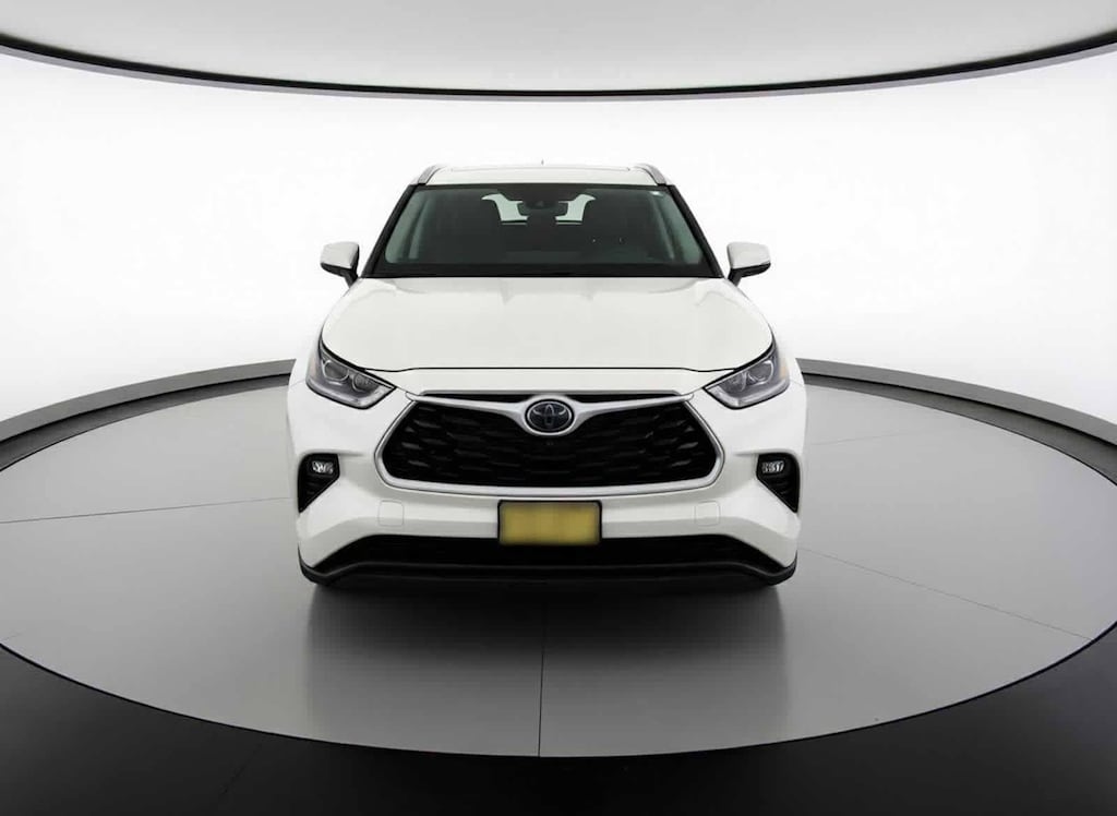 Used 2021 Toyota Highlander XLE SUV