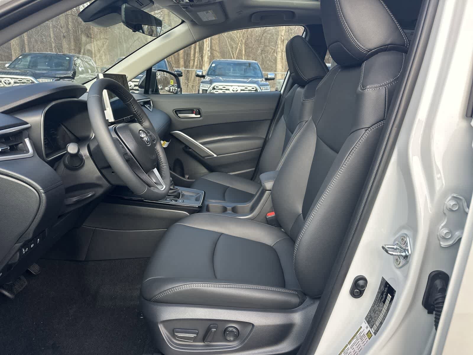 Thumbnail: 2026 Toyota Corolla Cross - 31