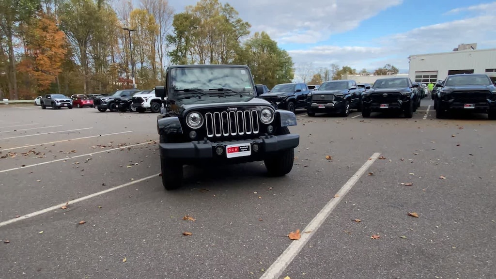 Used 2018 Jeep Wrangler JK Unlimited Sahara 4x4 SUV