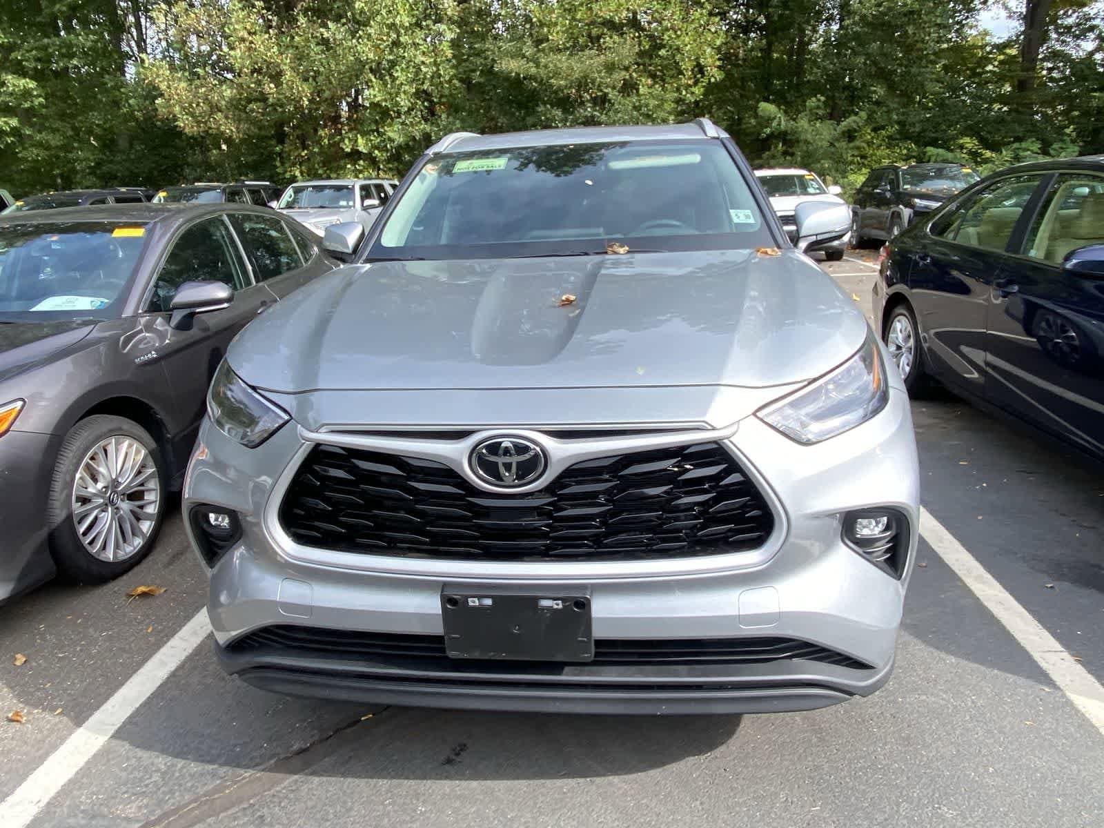 Thumbnail: 2025 Toyota Highlander - 2